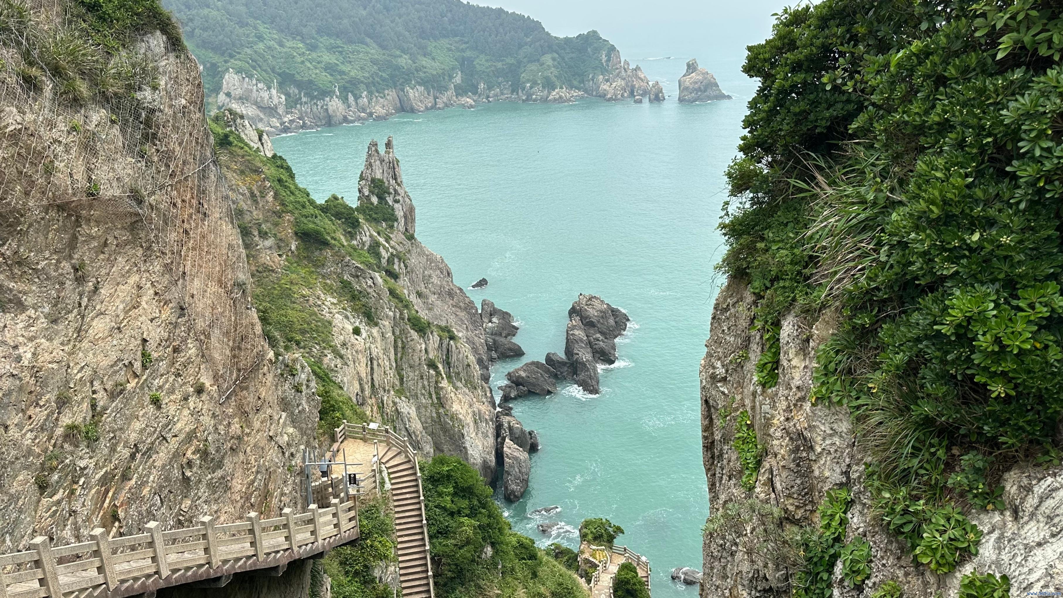 乌沙头峭壁栈谈。东谈主民网记者 王绍绍摄